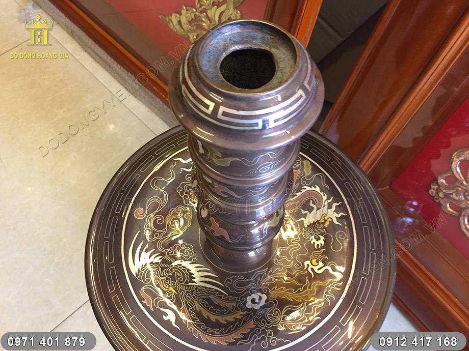 ch&acirc;n nến ngũ sắc 70